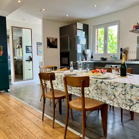 Holiday home House Garden Paris Saint-Maurice (Val-de-Marne)